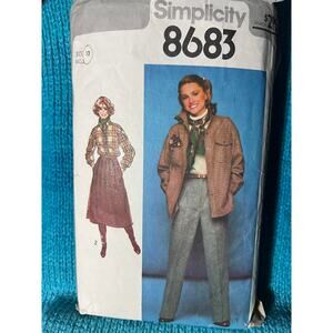 Simplicity 8683 Sewing pattern Swing skirt straight pants shacket size 10